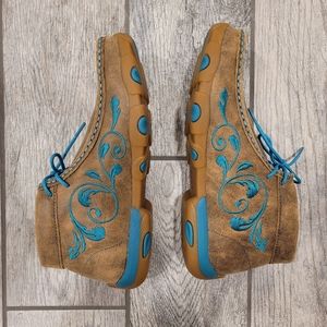 Twisted X driving moc size 9